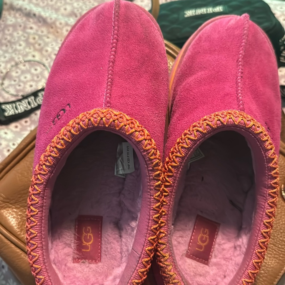 Ugg slides